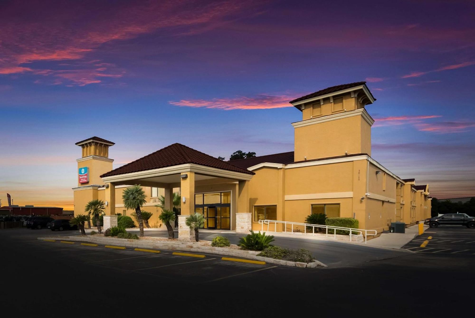 Surestay Plus Hotel By Best Western San Antonio North Exterior photo