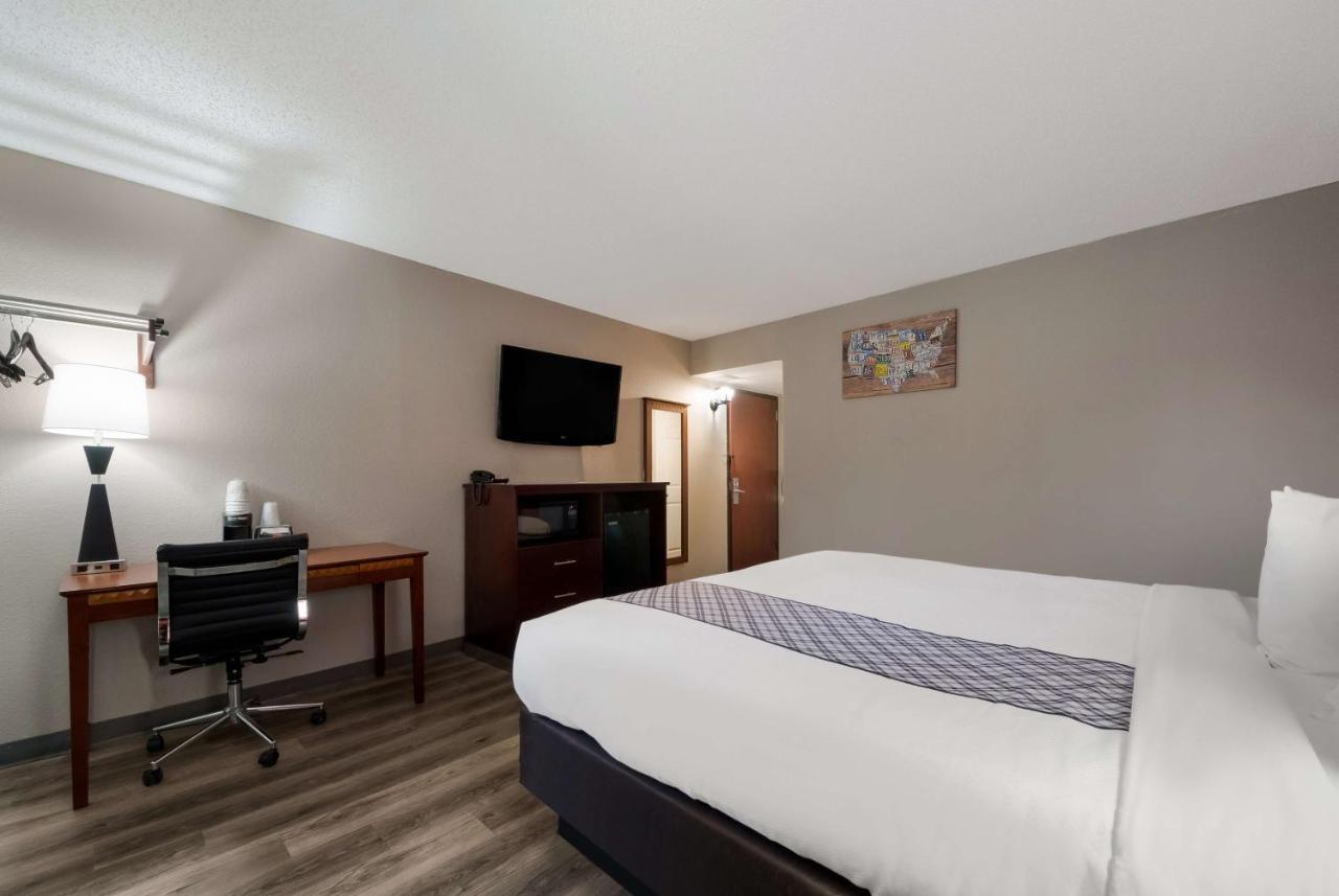 Surestay Plus Hotel By Best Western San Antonio North Exterior photo