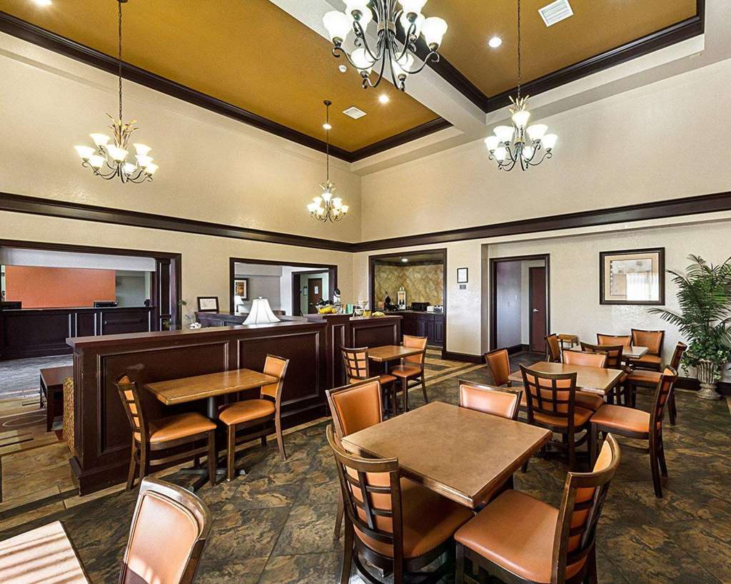 Surestay Plus Hotel By Best Western San Antonio North Restaurant photo