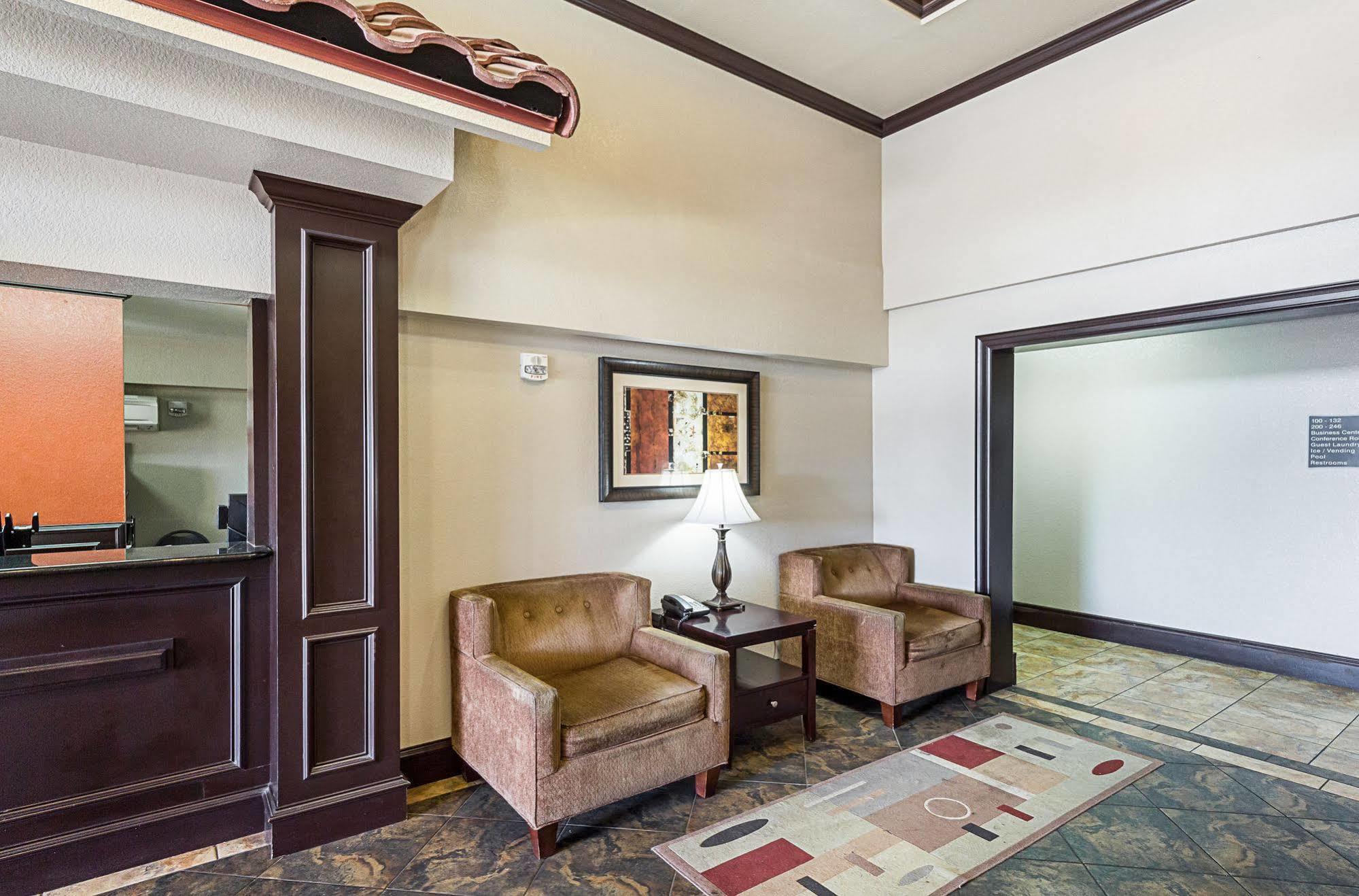 Surestay Plus Hotel By Best Western San Antonio North Exterior photo